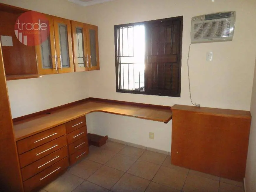 Foto 5 de Apartamento com 4 Quartos à venda, 131m² em Jardim Irajá, Ribeirão Preto