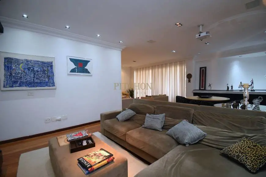 Foto 2 de Apartamento com 4 Quartos à venda, 325m² em Lourdes, Belo Horizonte