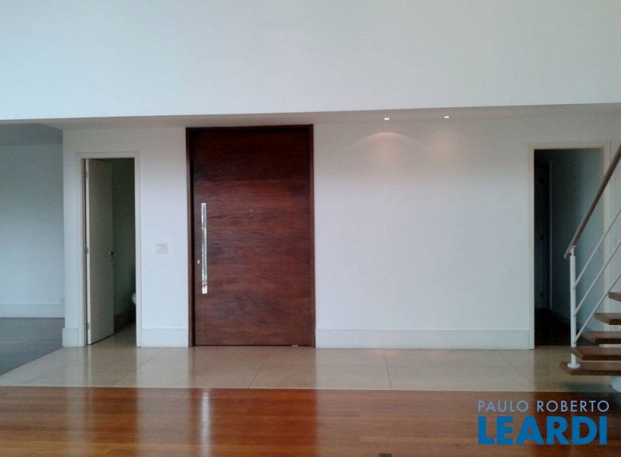 Foto 3 de Apartamento com 4 Quartos para venda ou aluguel, 207m² em Panamby, São Paulo