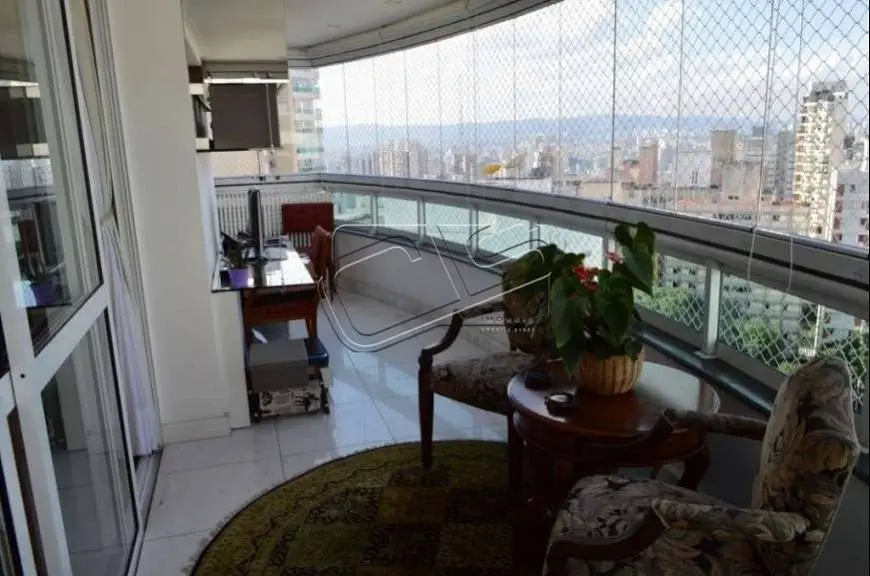 Foto 5 de Apartamento com 4 Quartos à venda, 230m² em Perdizes, São Paulo