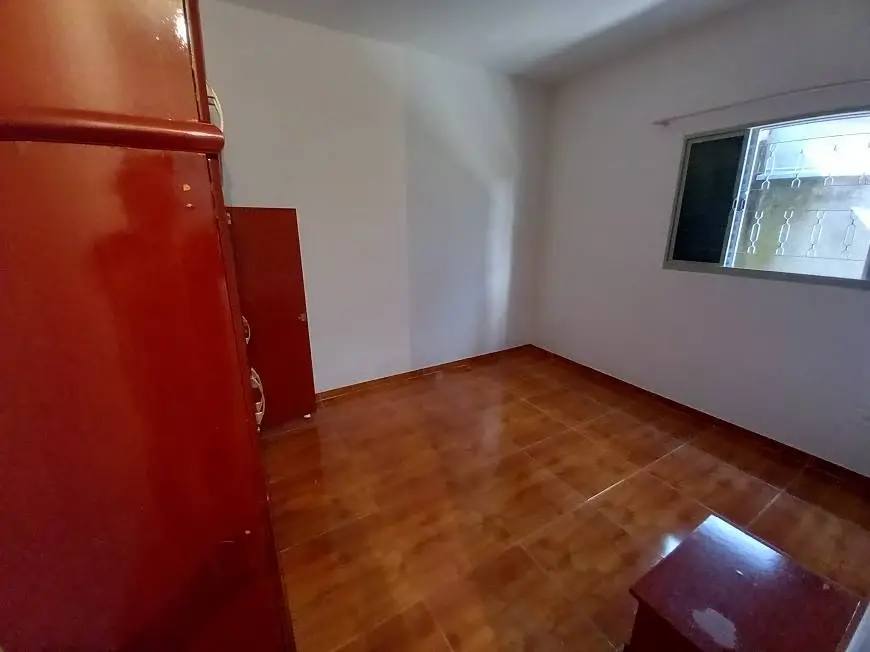 Foto 1 de Casa com 2 Quartos para alugar, 85m² em Jardim Torrao De Ouro, São José dos Campos