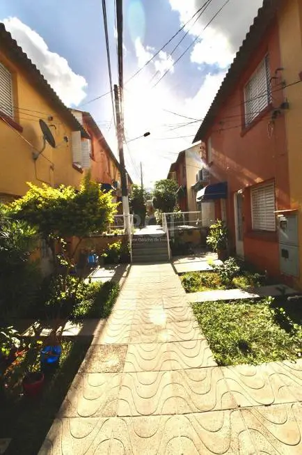 Foto 2 de Casa com 2 Quartos à venda, 36m² em Santo Antônio, Porto Alegre