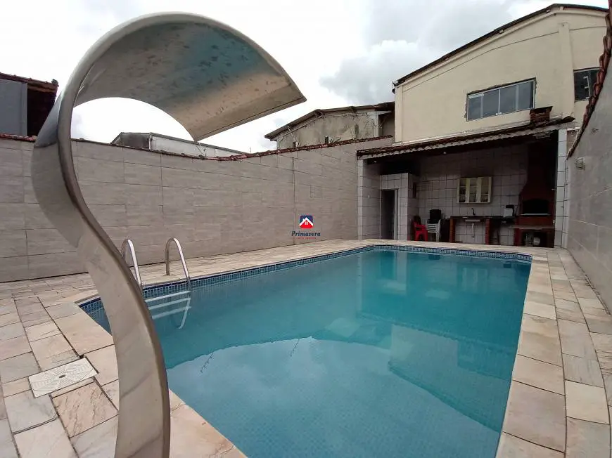 Foto 1 de Casa com 2 Quartos à venda, 180m² em Vila Guilhermina, Praia Grande