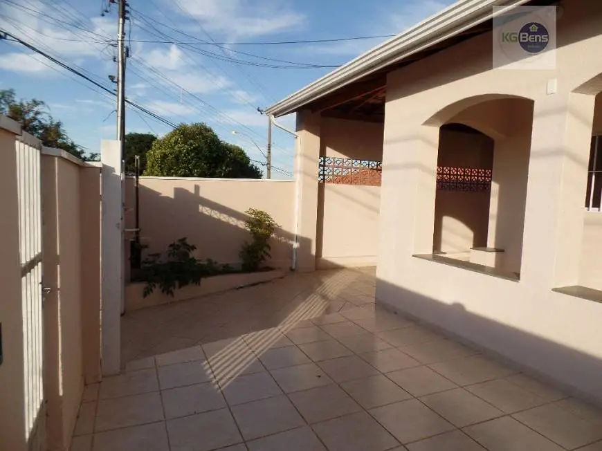 Foto 2 de Casa com 3 Quartos para venda ou aluguel, 226m² em Alto de Pinheiros, Paulínia