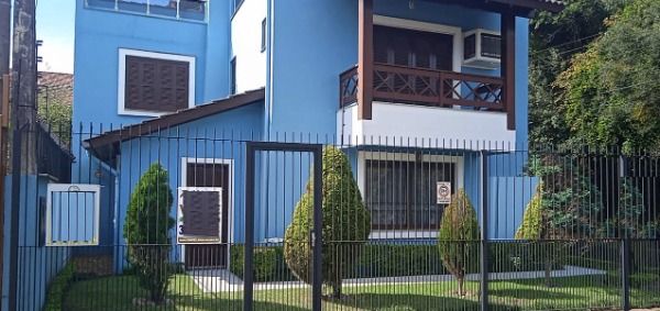 Foto 1 de Casa com 3 Quartos à venda, 248m² em Ipanema, Porto Alegre