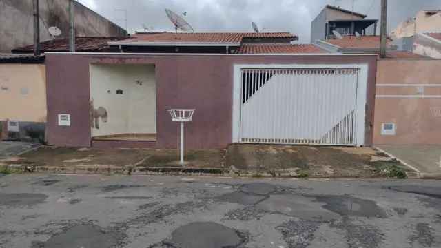 Foto 1 de Casa com 3 Quartos à venda, 170m² em Parque Sao Pedro, Cosmópolis