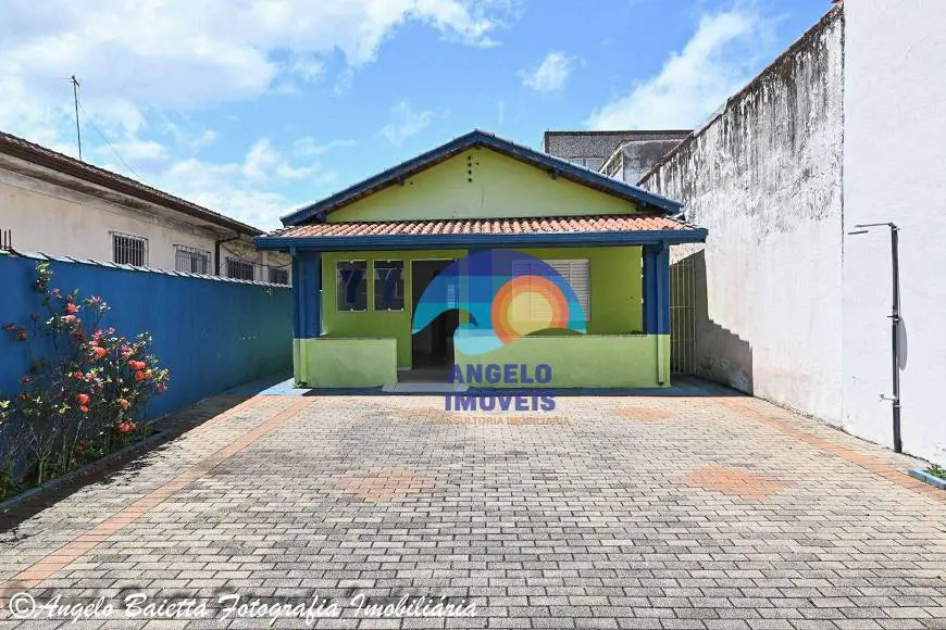 Foto 1 de Casa com 4 Quartos para alugar, 120m² em Centro, Peruíbe