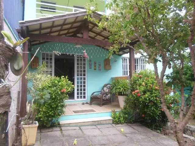 Foto 1 de Casa de Condomínio com 3 Quartos à venda, 320m² em Guaratiba, Rio de Janeiro