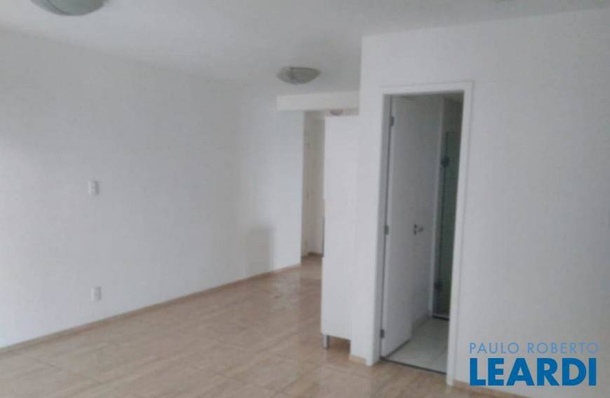 Foto 4 de Apartamento com 2 Quartos à venda, 62m² em Centro, Diadema