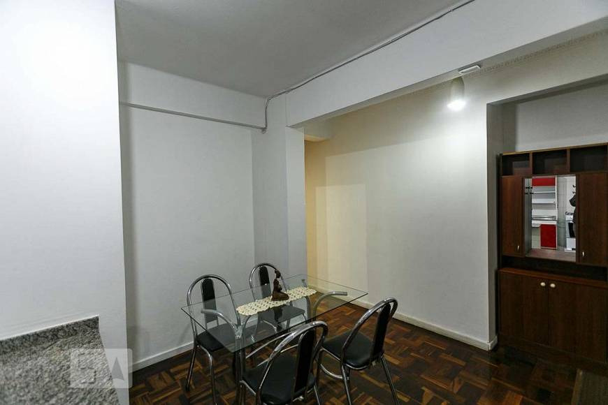 Foto 3 de Apartamento com 2 Quartos para alugar, 75m² em Centro Histórico, Porto Alegre