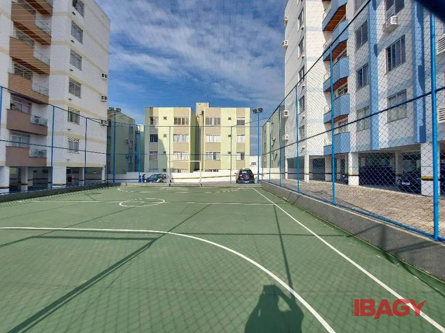 Foto 5 de Apartamento com 2 Quartos para alugar, 64m² em Praia Comprida, São José