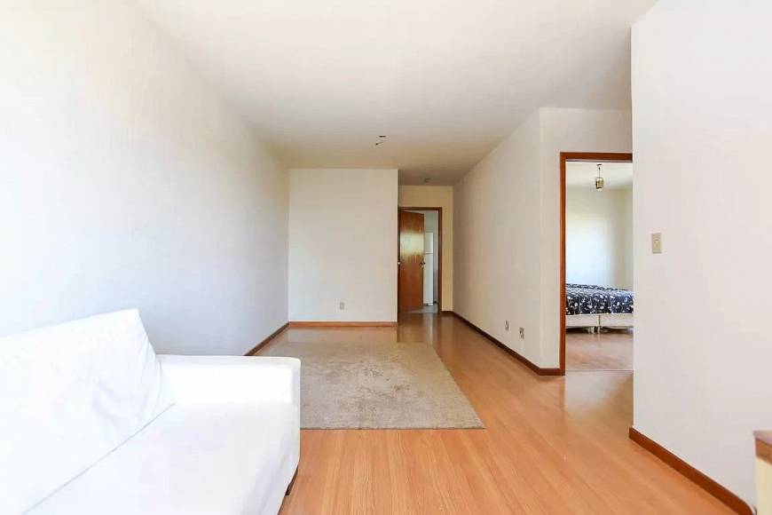 Foto 3 de Apartamento com 2 Quartos para alugar, 91m² em Vila Ipiranga, Porto Alegre