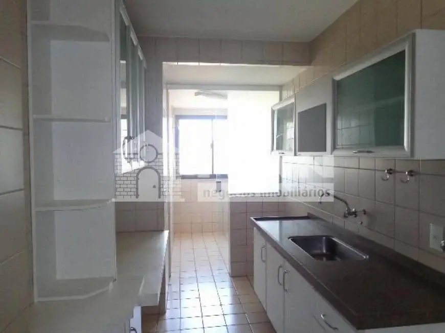 Foto 5 de Apartamento com 3 Quartos para alugar, 132m² em Lidice, Uberlândia