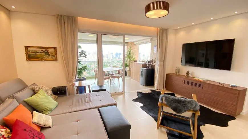 Foto 3 de Apartamento com 3 Quartos à venda, 113m² em Vila Olímpia, São Paulo