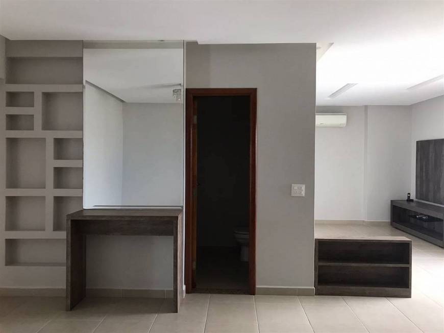 Foto 1 de Apartamento com 3 Quartos à venda, 142m² em Vila Tupi, Praia Grande