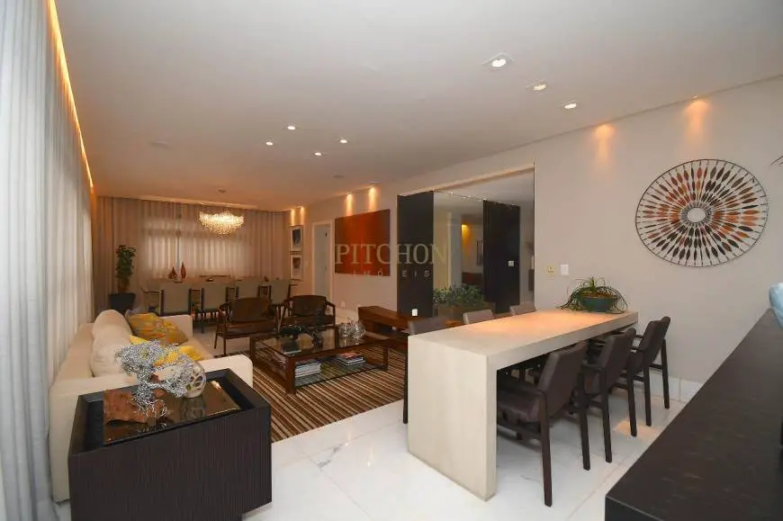 Foto 2 de Apartamento com 4 Quartos à venda, 270m² em Serra, Belo Horizonte