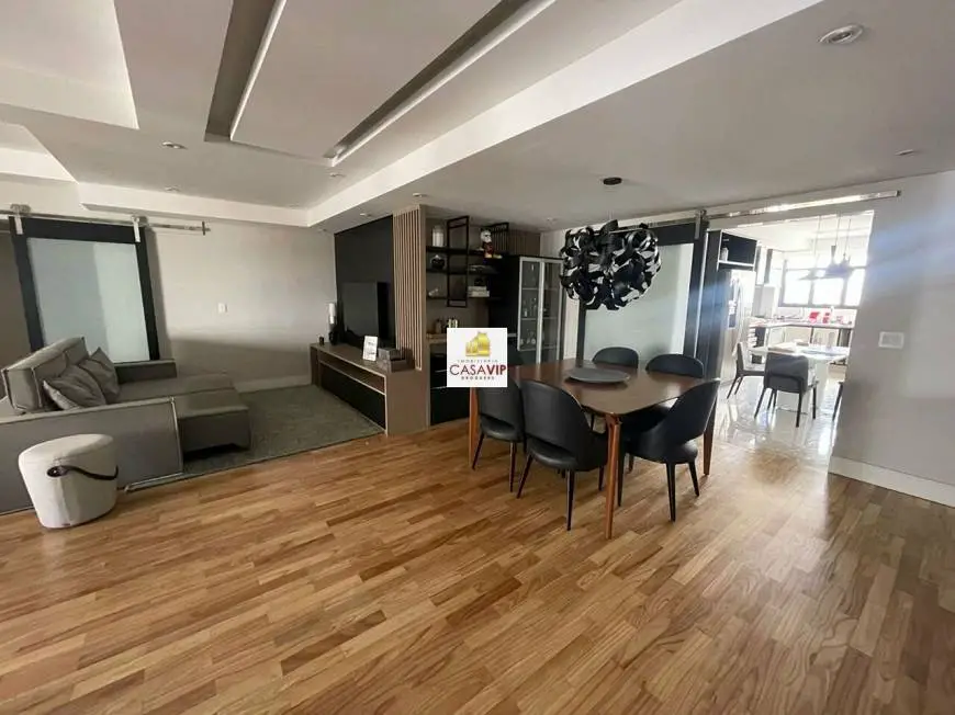 Foto 2 de Apartamento com 4 Quartos à venda, 220m² em Vila Regente Feijó, São Paulo