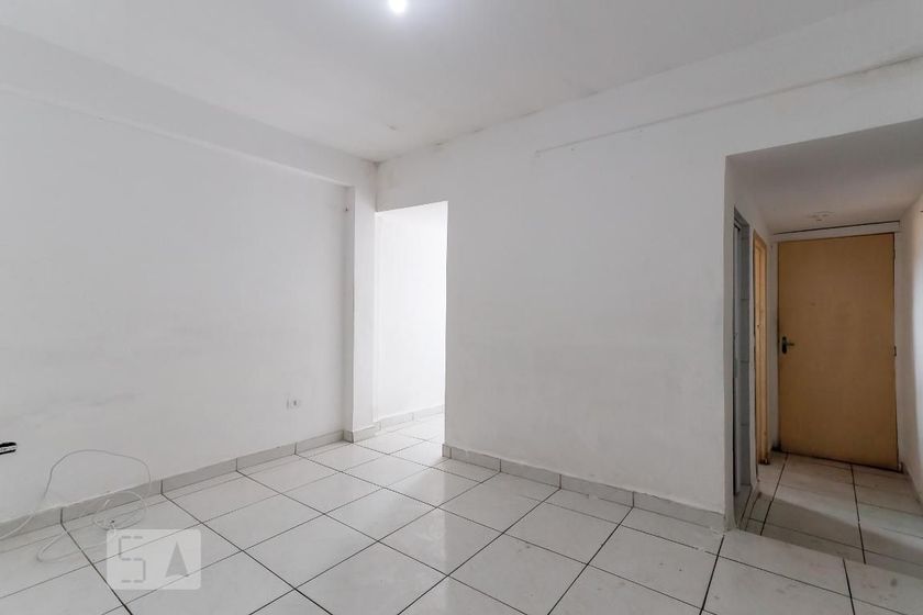 Foto 1 de Casa com 1 Quarto para alugar, 60m² em Parque Casa de Pedra, São Paulo