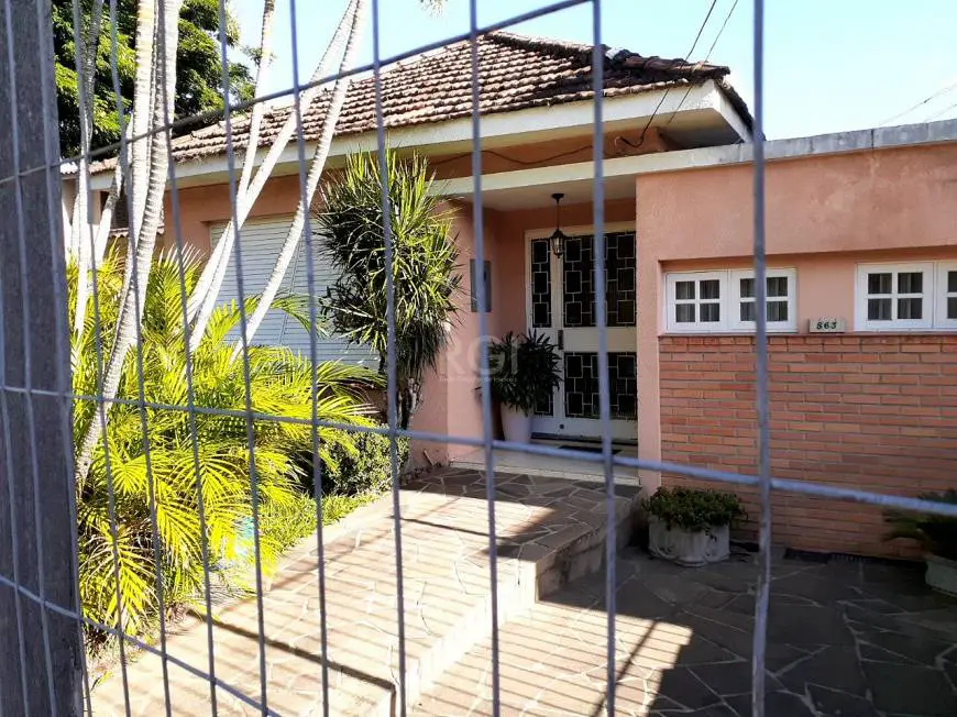 Foto 1 de Casa com 3 Quartos à venda, 108m² em Cristal, Porto Alegre