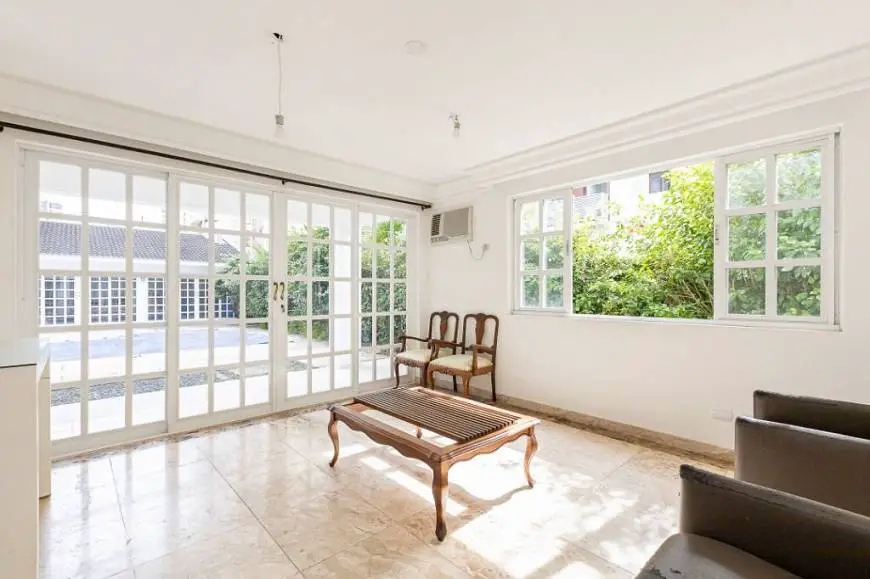 Foto 4 de Casa com 3 Quartos para alugar, 534m² em Ecoville, Curitiba