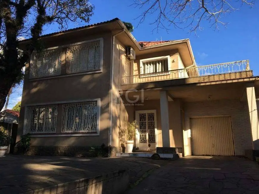 Foto 2 de Casa com 3 Quartos à venda, 325m² em Petrópolis, Porto Alegre
