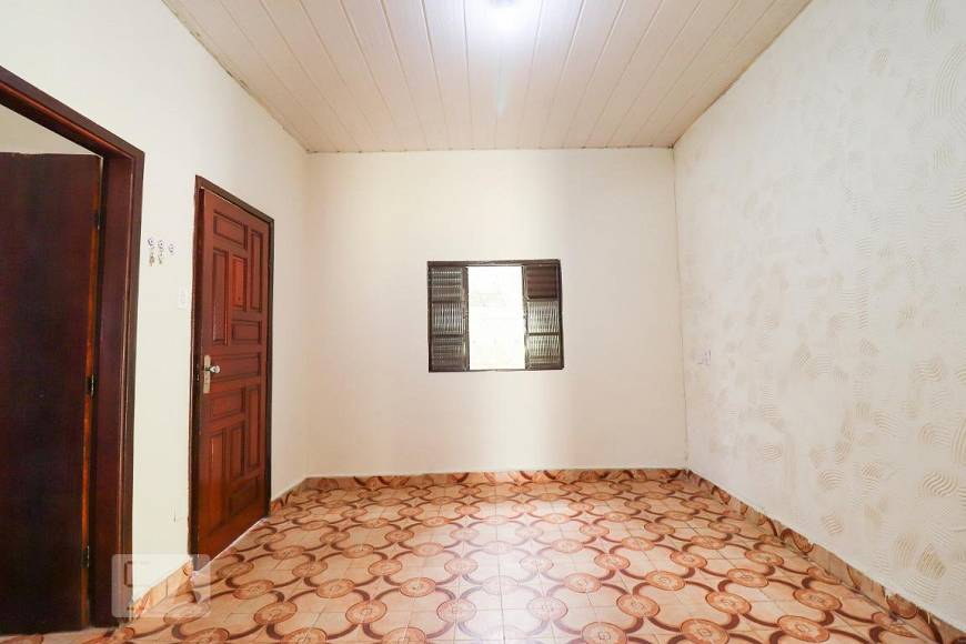 Foto 4 de Casa com 3 Quartos para alugar, 100m² em Setor Campinas, Goiânia