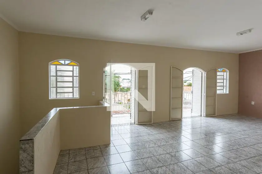 Foto 5 de Casa com 3 Quartos para alugar, 346m² em Vila Marieta, Campinas