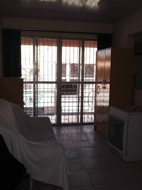 Foto 4 de Kitnet com 1 Quarto para alugar, 10m² em Centro, São Leopoldo