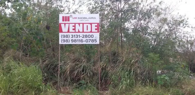 Foto 2 de Lote/Terreno à venda, 1600m² em Calhau, São Luís