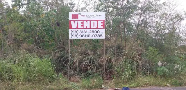 Foto 3 de Lote/Terreno à venda, 1600m² em Calhau, São Luís