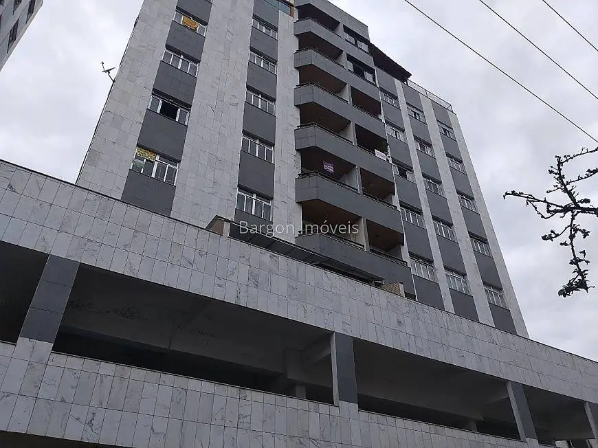 Foto 1 de Apartamento com 2 Quartos à venda, 67m² em Centro, Juiz de Fora