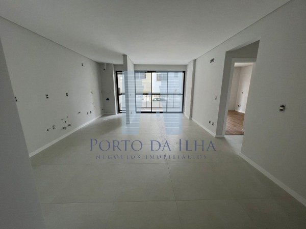 Foto 3 de Apartamento com 2 Quartos à venda, 79m² em Coqueiros, Florianópolis