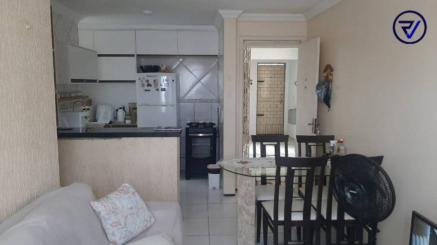 Foto 1 de Apartamento com 2 Quartos à venda, 48m² em Itaperi, Fortaleza