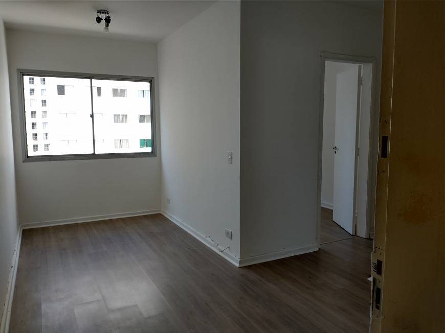 Foto 1 de Apartamento com 2 Quartos para alugar, 56m² em Moema, São Paulo