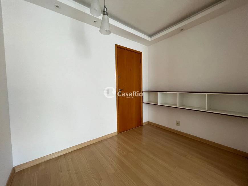 Foto 3 de Apartamento com 2 Quartos para alugar, 65m² em Taquara, Rio de Janeiro
