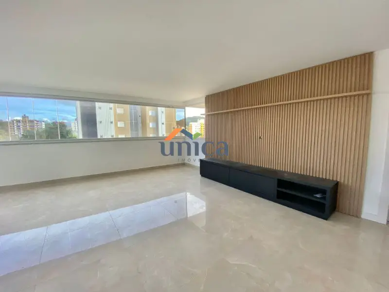 Foto 1 de Apartamento com 3 Quartos à venda, 280m² em América, Joinville