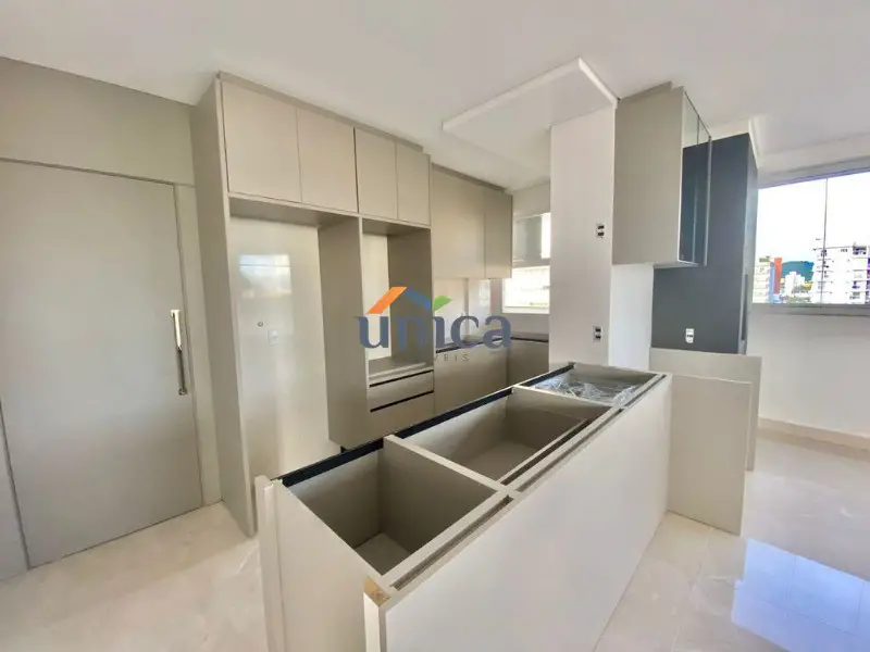 Foto 3 de Apartamento com 3 Quartos à venda, 280m² em América, Joinville