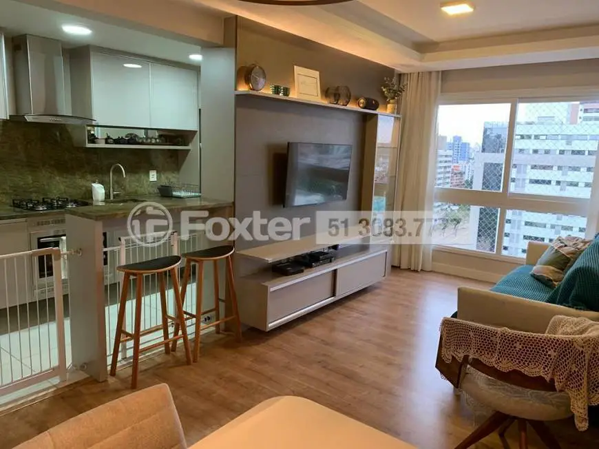 Foto 1 de Apartamento com 3 Quartos à venda, 76m² em Azenha, Porto Alegre