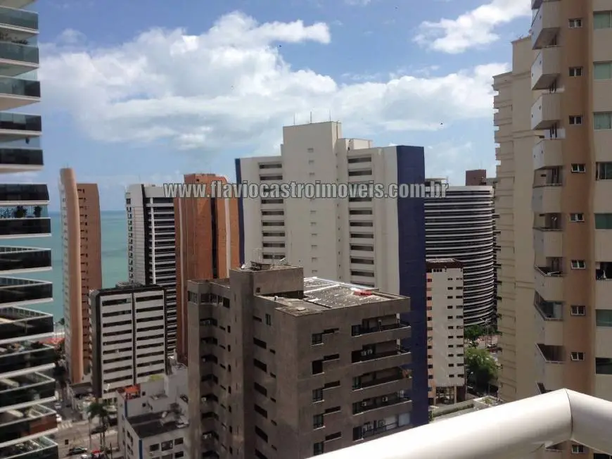 Foto 1 de Apartamento com 3 Quartos à venda, 201m² em Meireles, Fortaleza