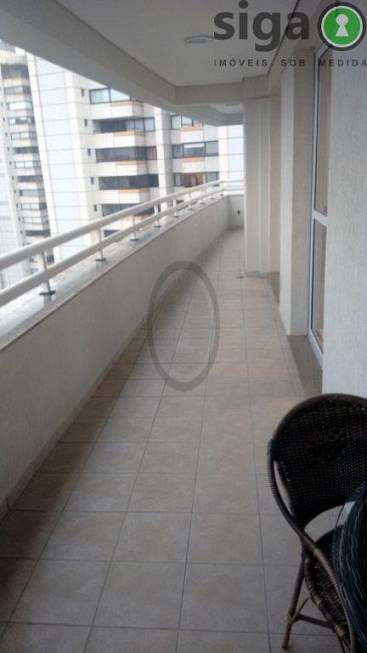 Foto 3 de Apartamento com 3 Quartos à venda, 182m² em Real Parque, São Paulo
