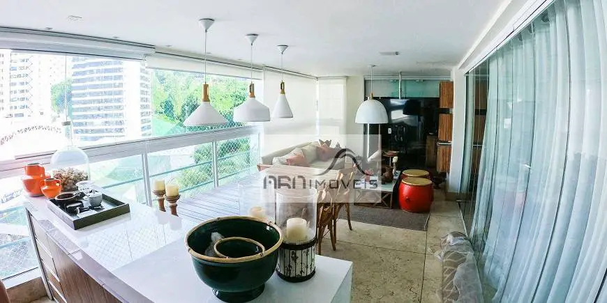 Foto 1 de Apartamento com 4 Quartos à venda, 181m² em Barra, Salvador