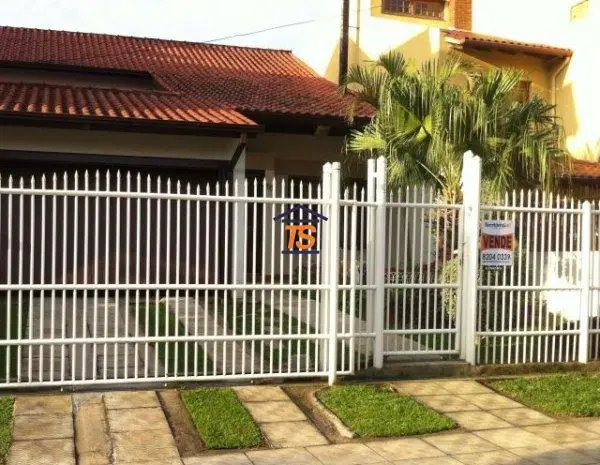 Foto 1 de Casa com 2 Quartos à venda, 206m² em Ipanema, Porto Alegre