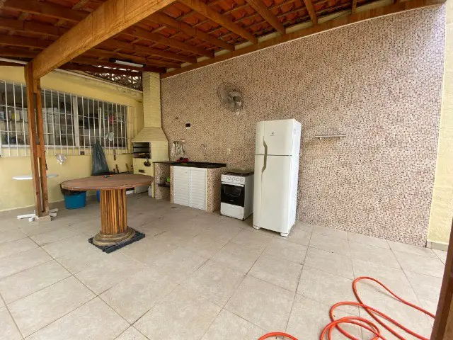 Foto 2 de Casa com 3 Quartos à venda, 130m² em Boqueirão, Praia Grande