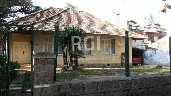 Foto 2 de Casa com 3 Quartos à venda, 175m² em Ipanema, Porto Alegre