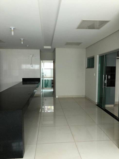 Foto 1 de Casa com 3 Quartos para alugar, 300m² em Paraiso, Anápolis