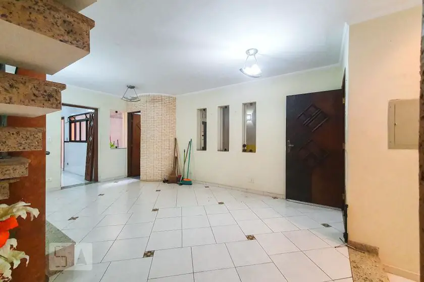 Foto 3 de Casa com 4 Quartos para alugar, 250m² em Ipiranga, São Paulo