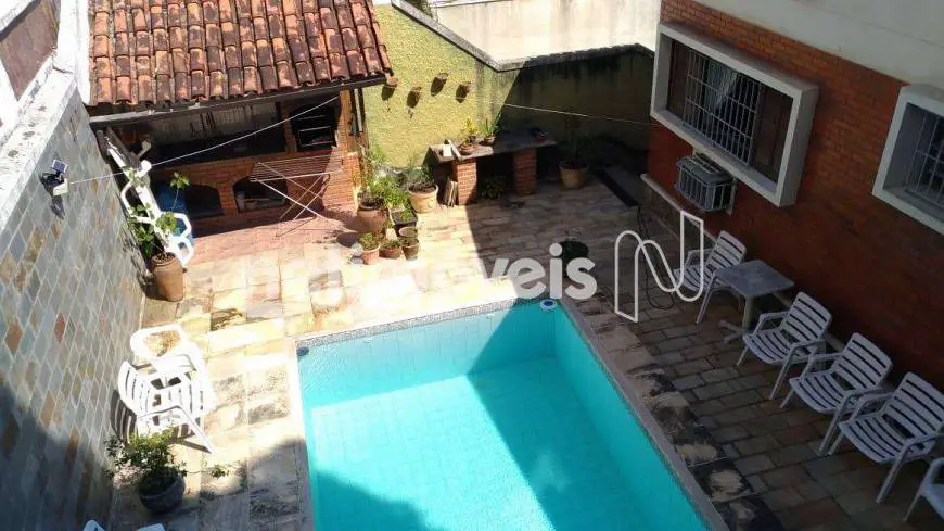Foto 1 de Casa com 4 Quartos à venda, 300m² em Jardim Guanabara, Rio de Janeiro