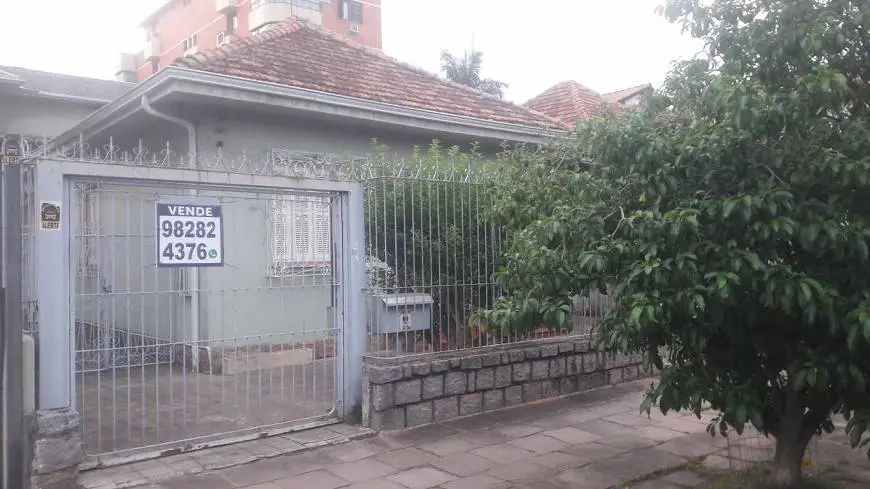 Foto 1 de Casa com 4 Quartos à venda, 164m² em São João, Porto Alegre