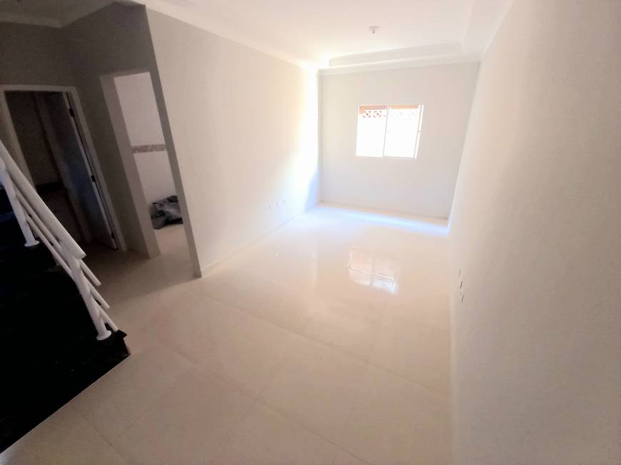Foto 2 de Casa de Condomínio com 2 Quartos à venda, 62m² em Sítio do Campo, Praia Grande