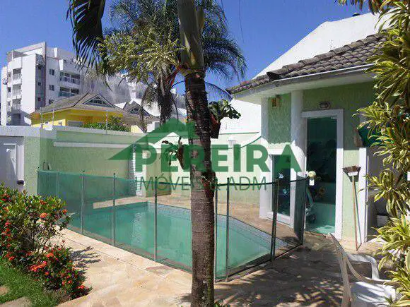 Foto 1 de Casa de Condomínio com 4 Quartos à venda, 270m² em Recreio Dos Bandeirantes, Rio de Janeiro